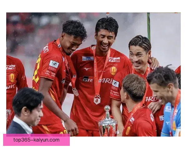 圣图尔登近期比赛亮点分析与状态回顾